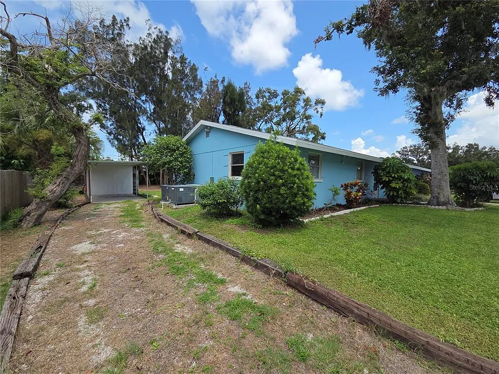 3 bed, 2.0 bath, 1438 sqft, $2,500 — Photo 3