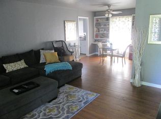 9608 Ridgeview Dr, The Village, OK 73120