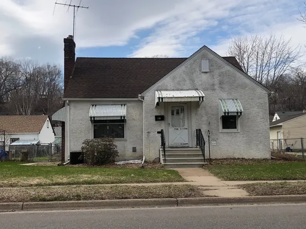 736 7th Ave S, South Saint Paul, MN 55075