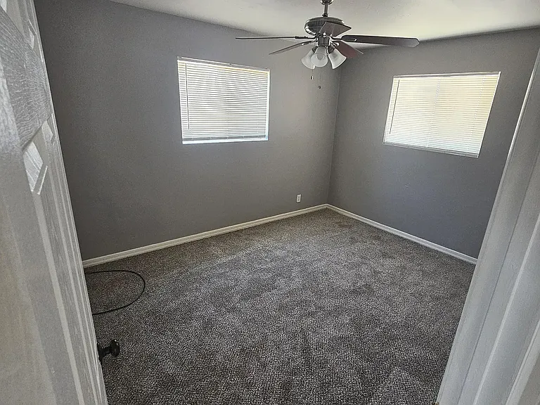 6838 E Edgemont Ave — Photo 20