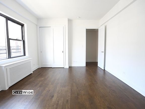 2nd image of 157 E 57th St APT 7G