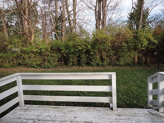2nd image of 25 Meadow Cir