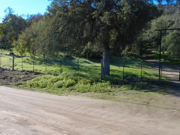 37087 Pebble Ln, Yokuts Valley, CA 93675
