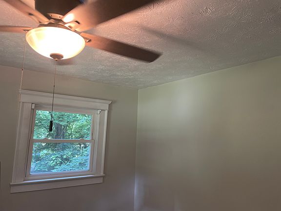 3rd image of 6654 Songwood Dr