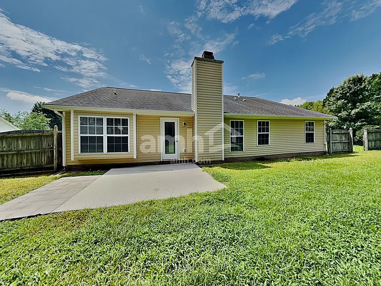 120 Birch Hill Ct — Photo 17