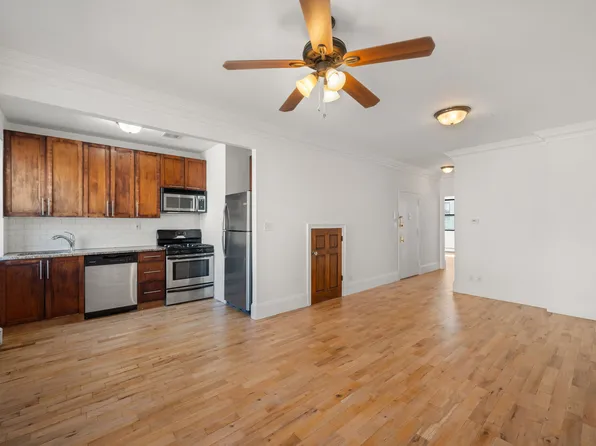 36 Russell Street image 1 of 7