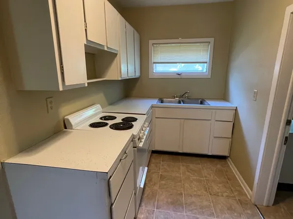 1014 8th St S, La Crosse, WI 54601