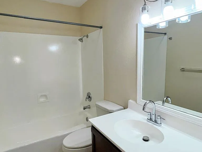 2906 Treasure Hills Blvd #D — Photo 7