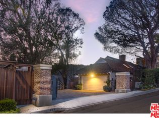 1055 Stradella Rd, Los Angeles, CA 90077