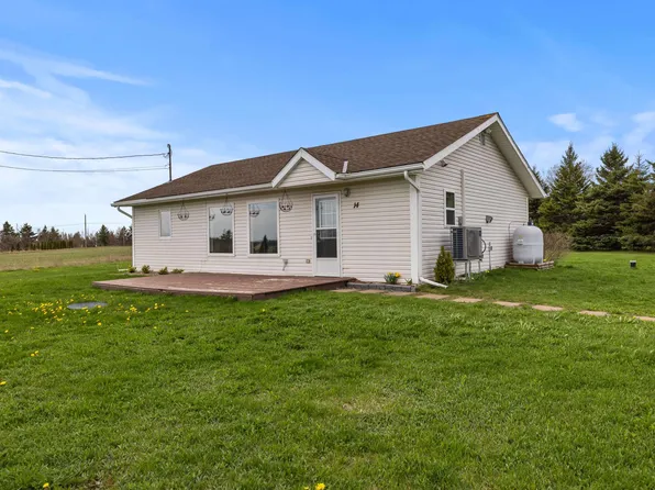 14 Krystal Rd, Glenfinnan, PE C1B 3A7