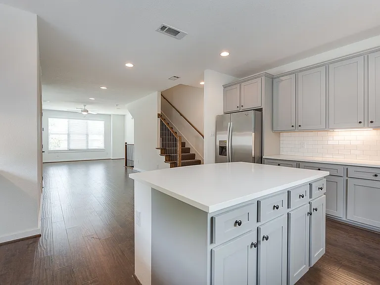 2706 Forest Park Blvd — Photo 13