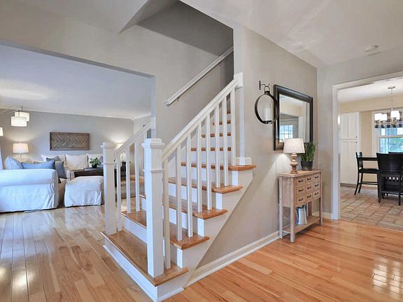3rd image of 157 Greenglade Ave