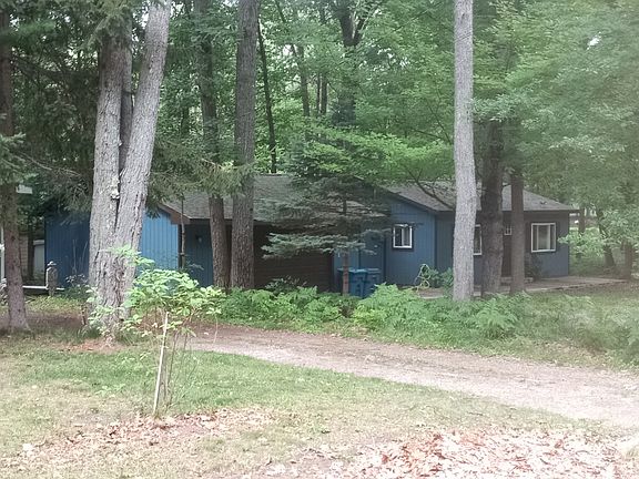 3rd image of 121 Caduca Ln