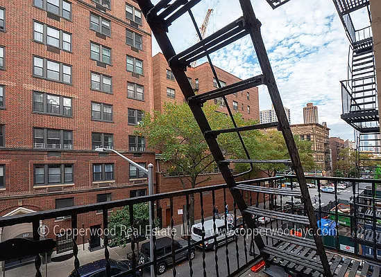 Rented by Copperwood Real Estate | media 12