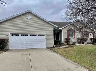 54515 N Fork Ln, Osceola, IN 46561