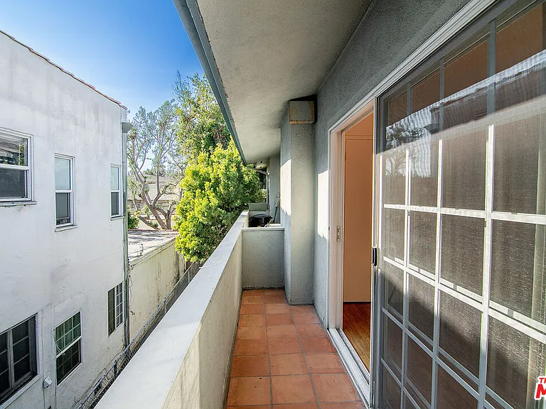 1937 S Bedford St #4 — Photo 22