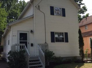 570 W Brady Ave, Barberton, OH 44203