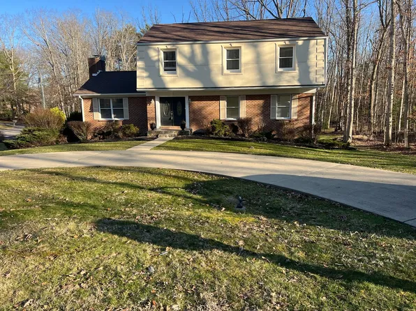 102 E Bunting Ln, Beckley, WV 25801