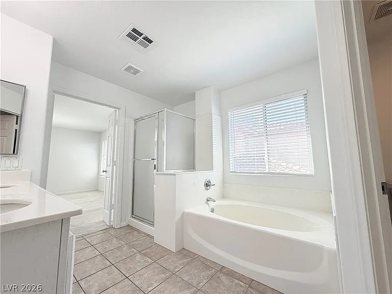 3799 Honey Ridge Ct — Photo 23