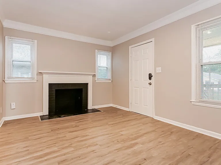 893961_019_living_room_13158058.jpg