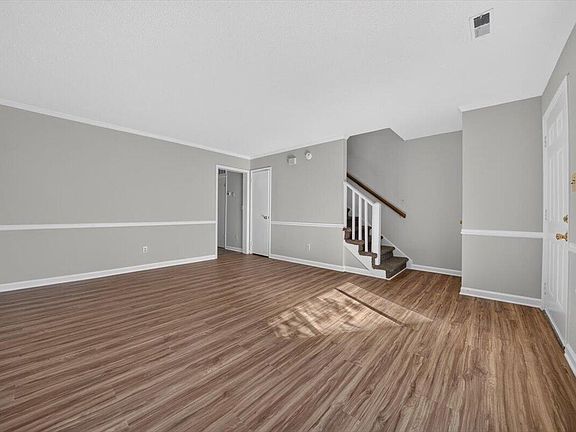 5th image of 1000 Fargo St APT H1