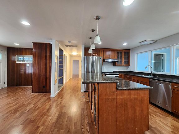 Access to both wings of the house from the kitchen