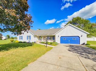 1371 Smith Rd, Fremont, OH 43420