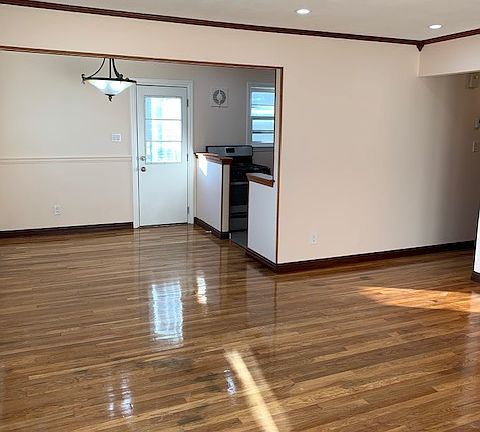 4th image of 354 Hill Ave