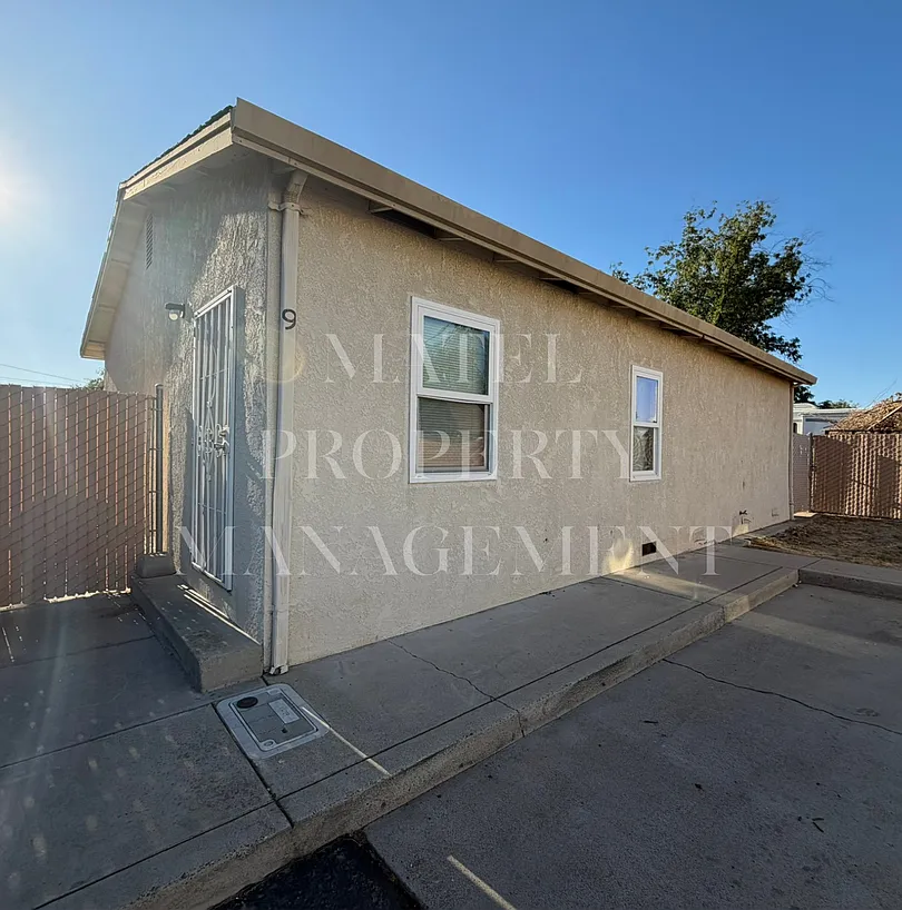 FIF225 — Photo 1