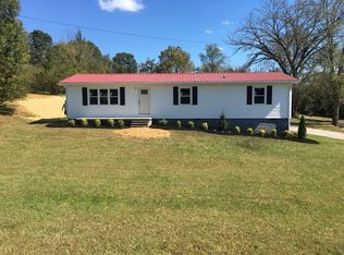 190 Strutt St, Oliver Springs, TN 37840