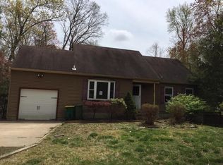 13 W Caines Dr, Cream Ridge, NJ 08514