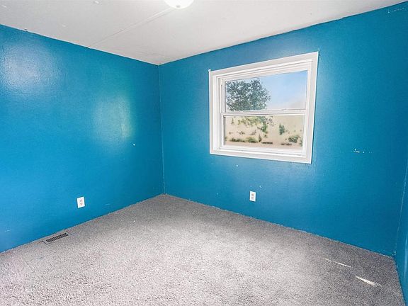 5th image of W5575 APPLE AVENUE