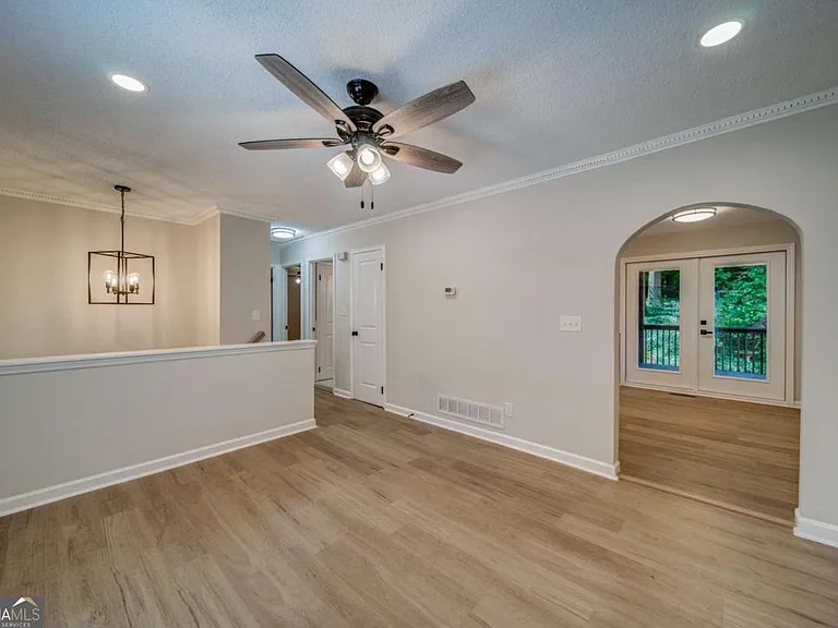 4734 N Springs Rd NW — Photo 10
