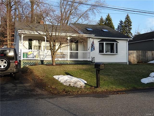 1st image of 31 Minerick Dr