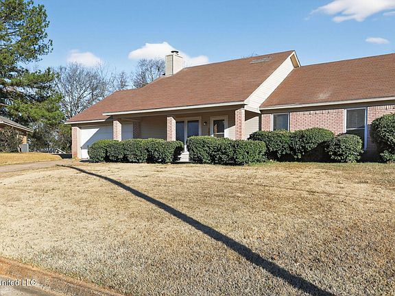 2nd image of 101 Sundew Pl