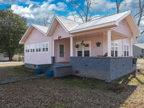 1918 3rd Ave S, Pell City, AL 35128