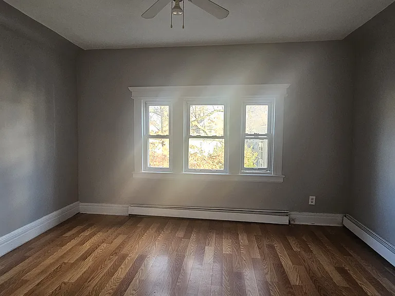 291 S Clinton St #3 — Photo 2