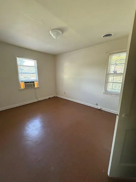 2 bed, 943 sqft, $795 — Photo 2
