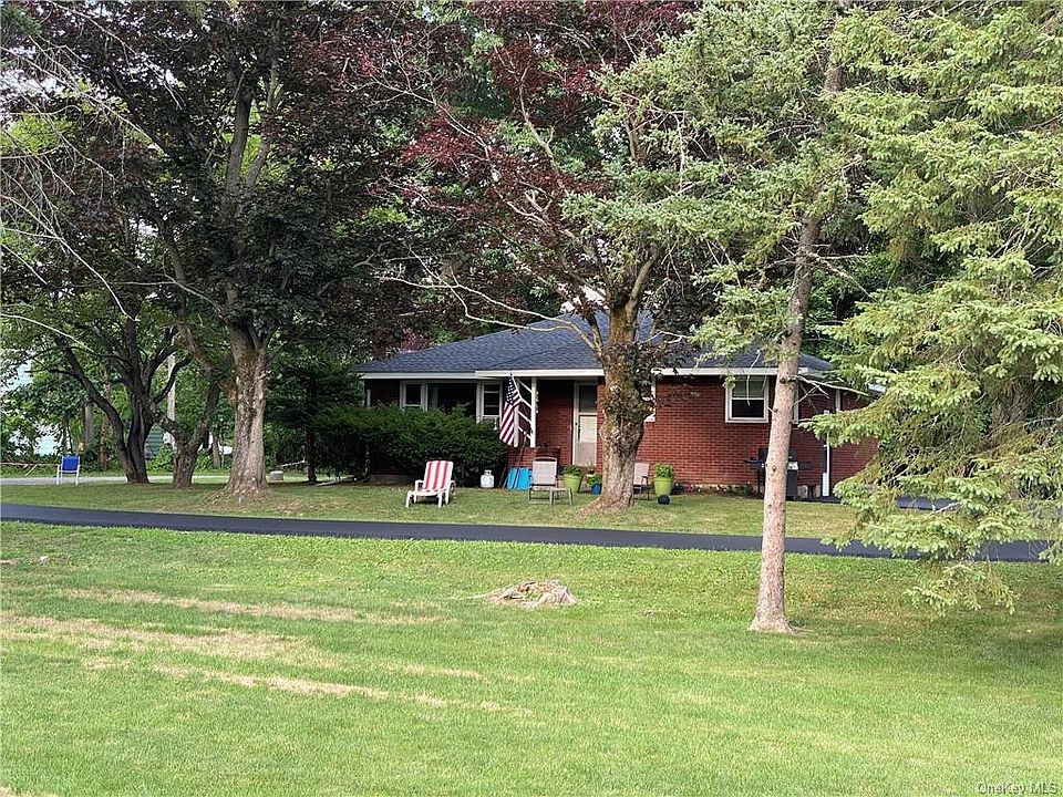 1st image of 15 Birdsall Ave