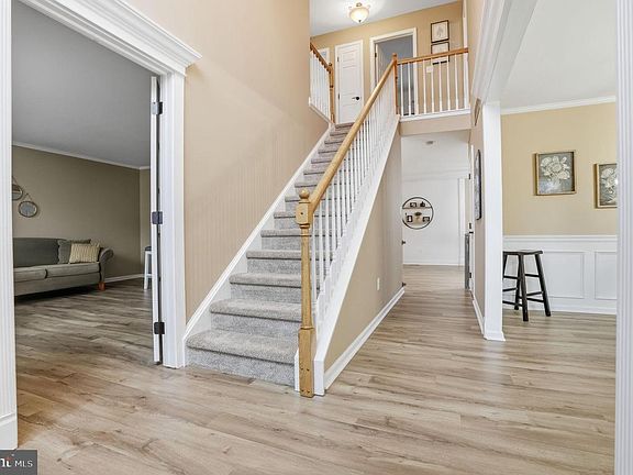 3rd image of 4996 Pepper Ln