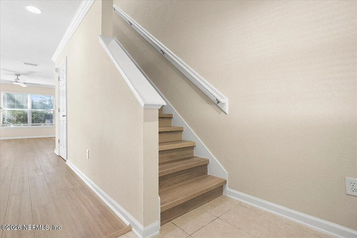 2 bed, 2.5 bath, 1268 sqft, $1,850 — Photo 4