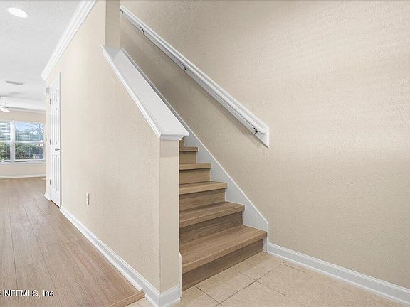 4th image of 409 Walnut Dr