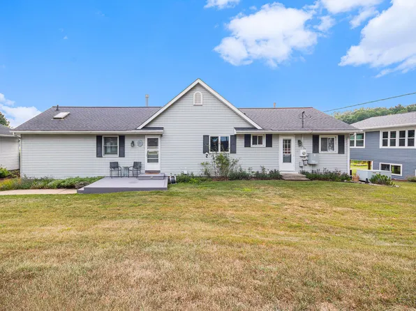 12704 Gregware Dr NE, Sand Lake, MI 49343