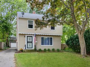 3746 Merrymound Rd, South Euclid, OH 44121