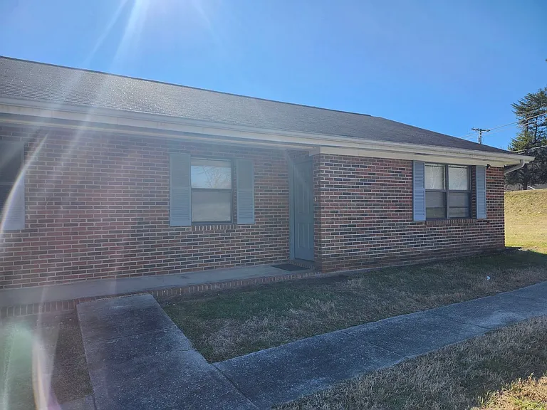101 Lytle Rd — Photo 14