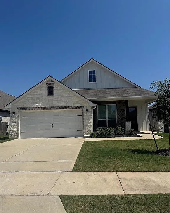 6215 Southern Cross Dr