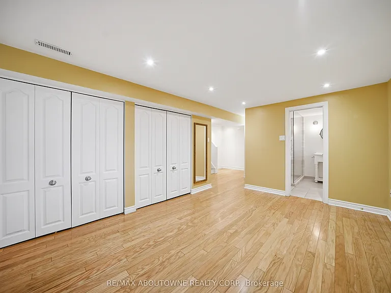 481 Anthony Dr — Photo 24