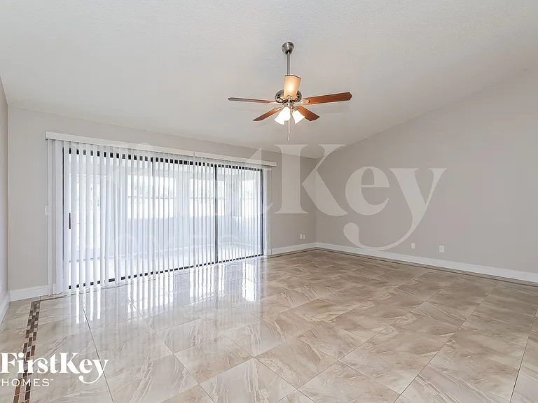 7652 Clubhouse Estates Dr — Photo 4