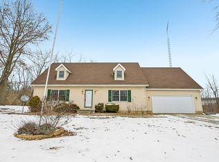 6595 Pleasant Valley Rd NE, Frazeysburg, OH 43822