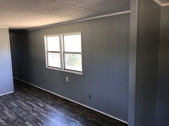 4th image of 5079 E Hinson Ave